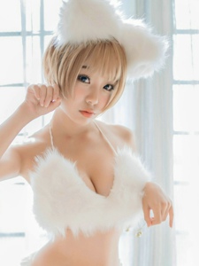 爆乳波涛汹涌清纯可爱俏皮猫女郎甜美大奶火辣销魂诱惑撩人写真